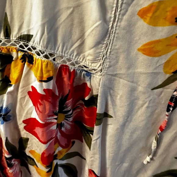 Old Navy Floral Sundress - Picture 3 of 3